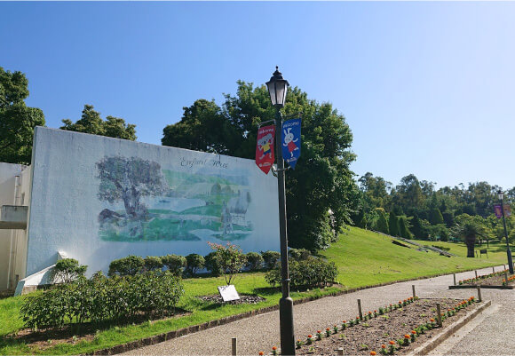 壁画前フォトスポット